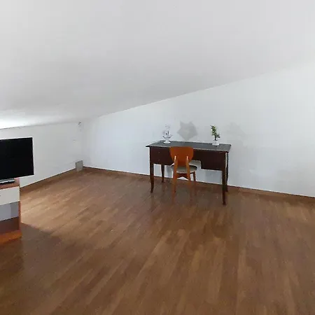 Lejlighed 2 Bedroom Lovely In *